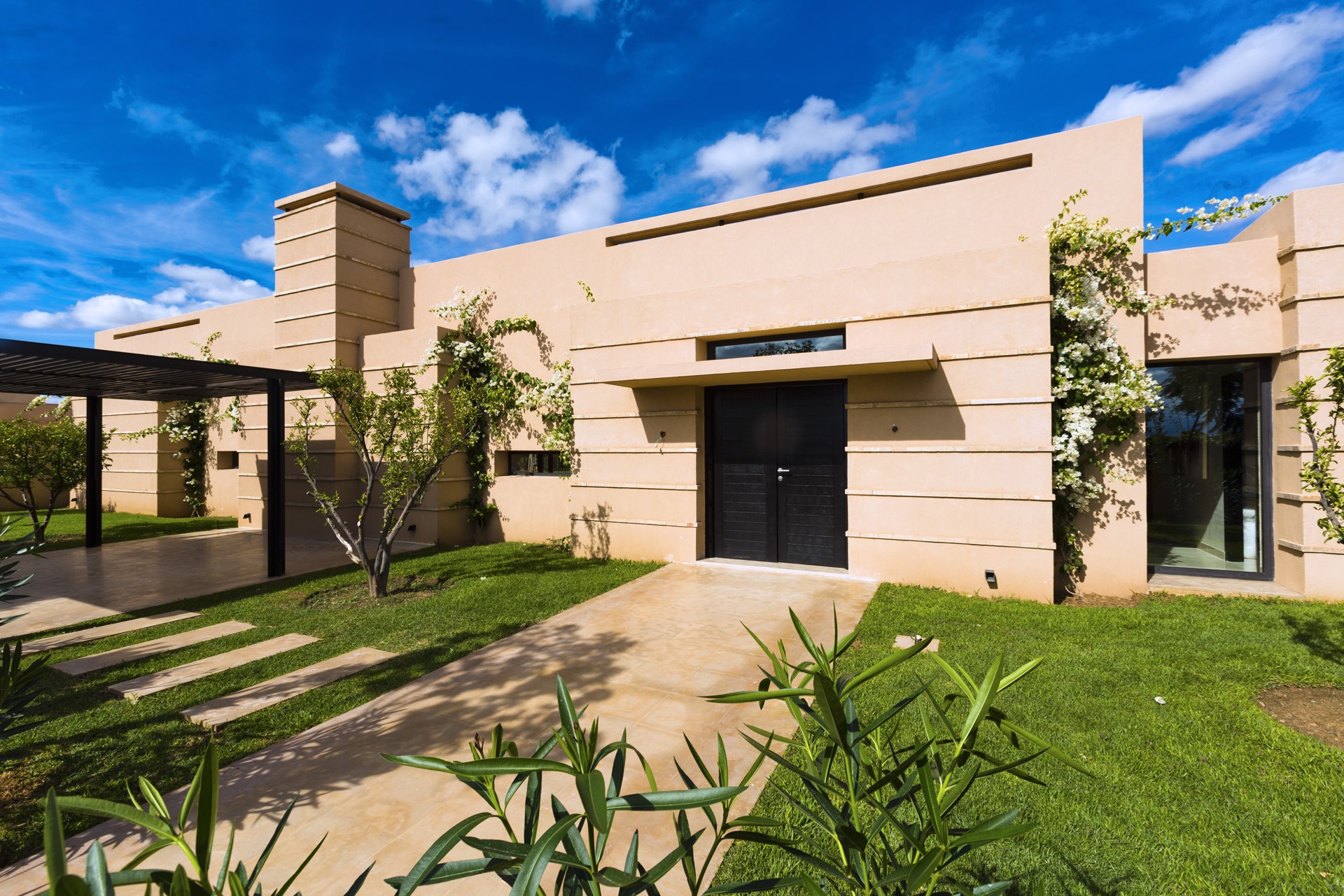 ALMADEN-135-WIJ_1988